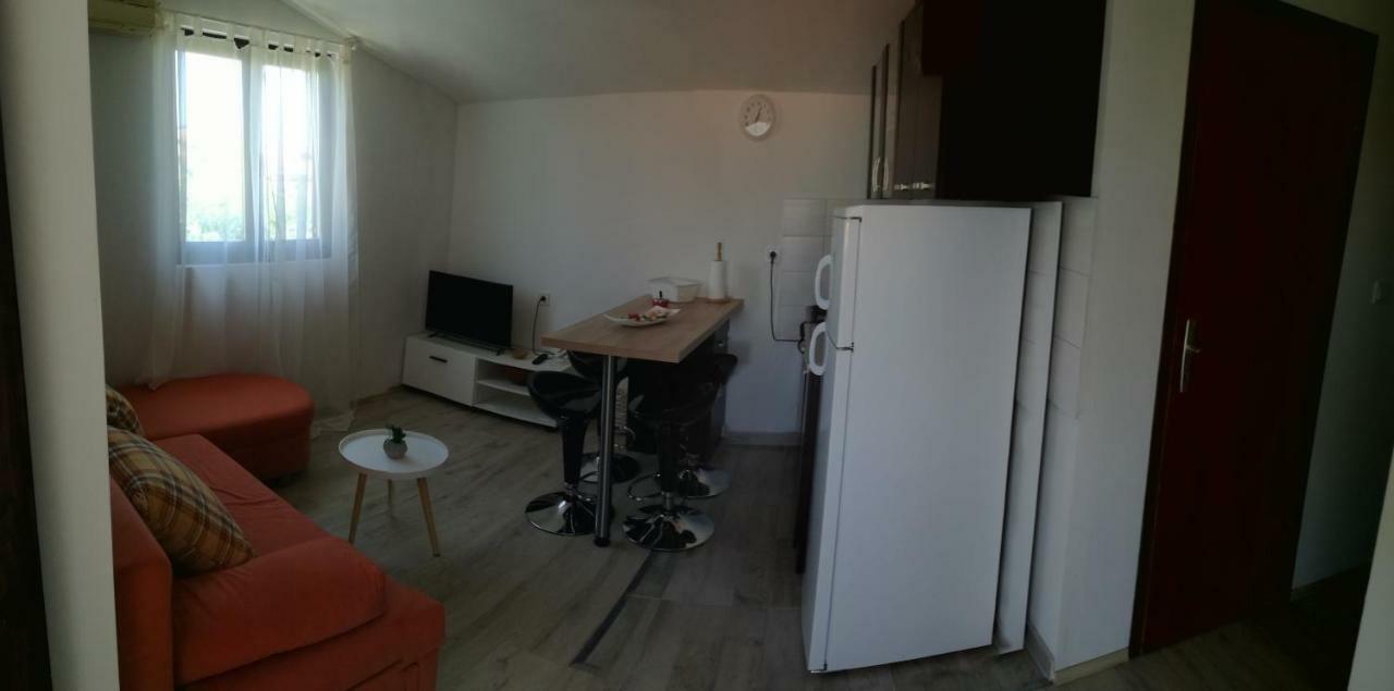ויר Apartman Zidak מראה חיצוני תמונה